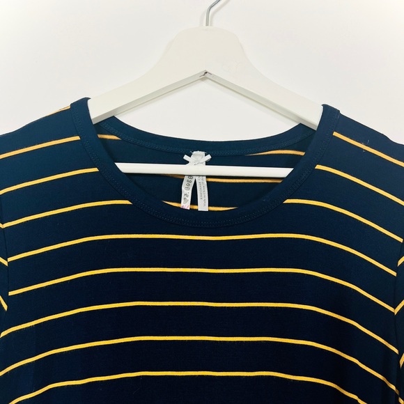 NWT Jo & Co Jeans Blue/Gold Striped Scooped Hem T-Shirt Dress - Picture 3 of 5